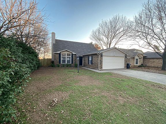 2nd image of 2709 Thunderbird Dr