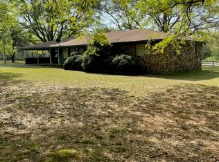 7579 W 95th Hwy, Clinton, AR 72031