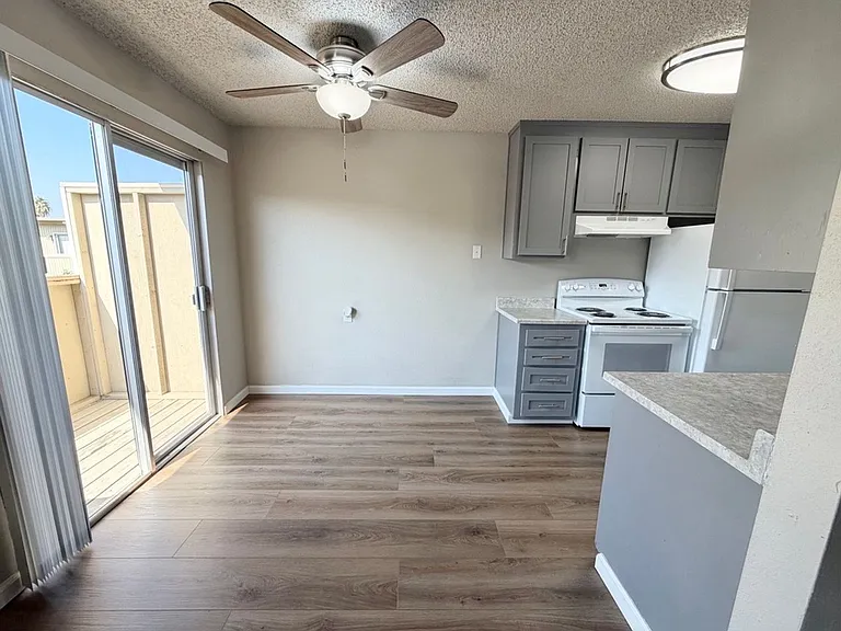 Garden Villa Apartments — Photo 3