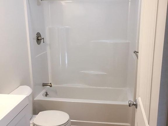 4th image of 2623 E 28th St