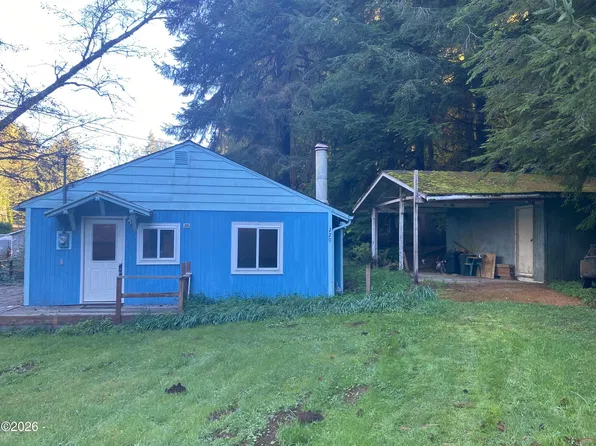 220 N Ashcroft St, Otis, OR 97368