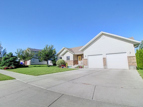 4th image of 664 Dell Dr