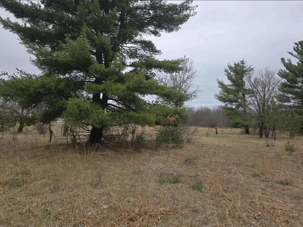 826 COUNTY ROAD C, Hancock, WI 54943
