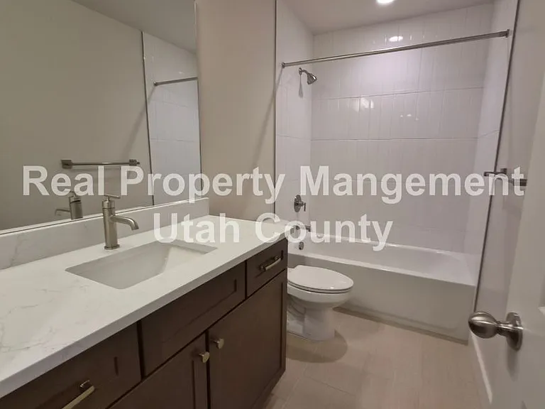 2172 E Fox Mdw — Photo 41