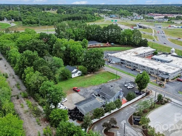 81 Transit Ct NW, Concord, NC 28025