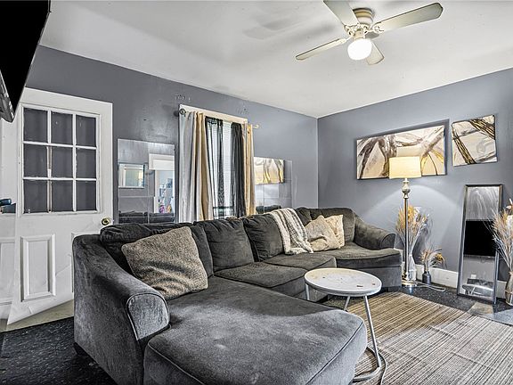4th image of 458 Scio St