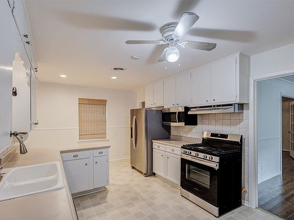 4th image of 3263 Bilglade Rd