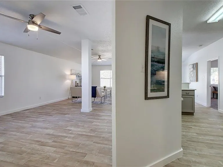1502 Mayapple St — Photo 9