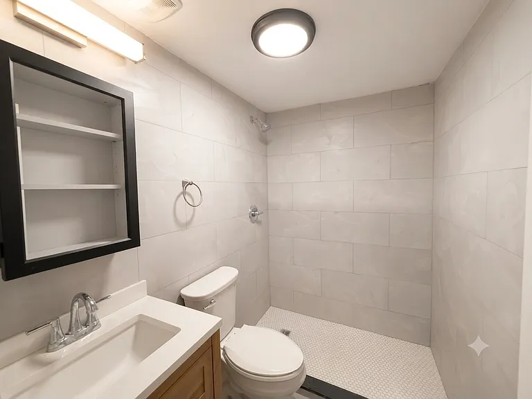 325 Eldert St #BL — Photo 10