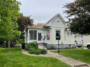 409 E Jefferson St, Arcola, IL 61910