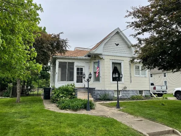 409 E Jefferson St, Arcola, IL 61910