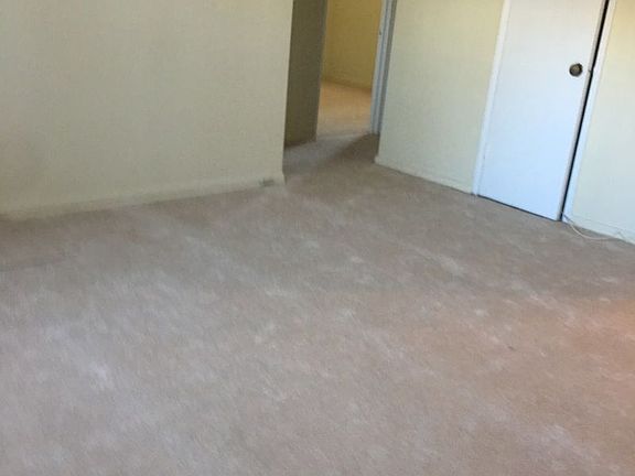 4th image of 22708 88th Ave #1