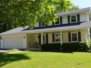 2815 Wexford Rd, Racine, WI 53405