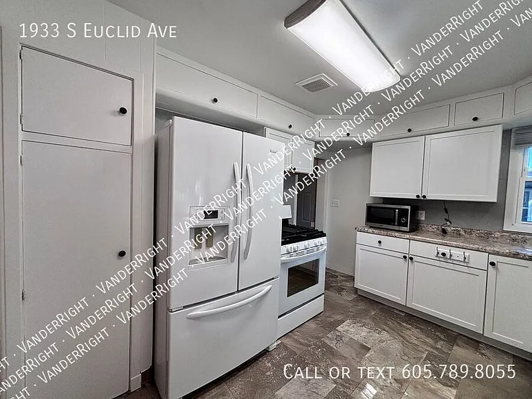 1933 S Euclid Ave — Photo 3