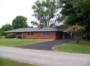 2209 Headrick Dr, Maryville, TN 37803