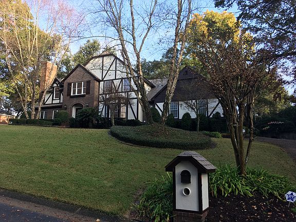 4th image of 4560 Bohemia Dr