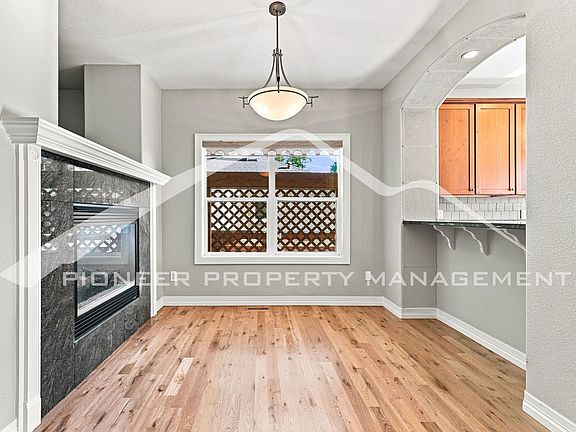 5th image of 4570 N Meade St