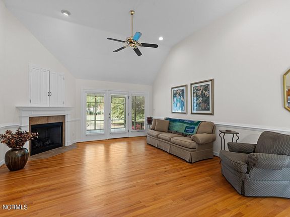 4th image of 503 Pine Valley Drive