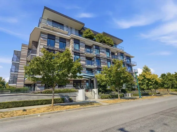 477 W 59th Ave #303, Vancouver, BC V5X 1X4