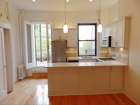 Rented by A P Realty Group NY LTD | media 4