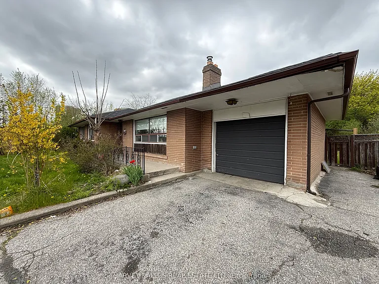 214 Dixon Rd — Photo 21