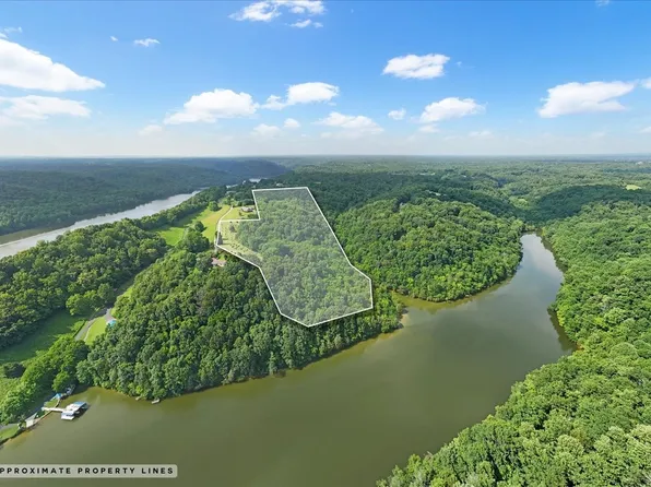 1551 Rhotons Chapel Rd, Manchester, TN 37355