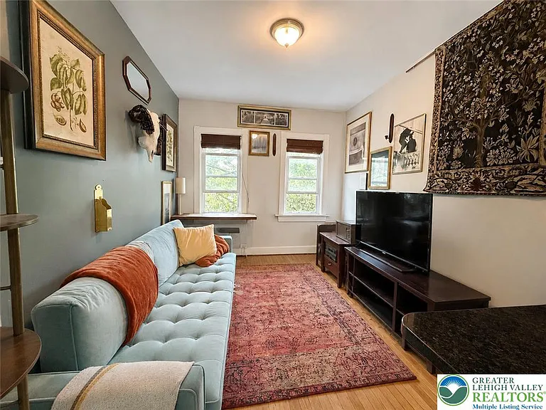 80 N 4th St #4 — Photo 7