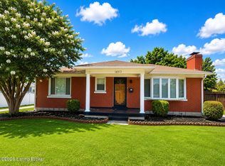 1853 Mary Catherine Dr, Shively, KY 40216