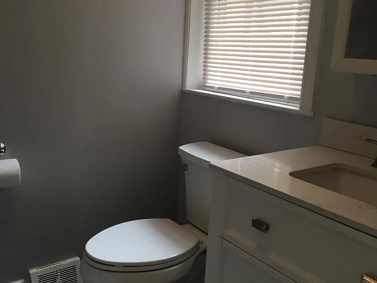 1st floor full bath with tile shower