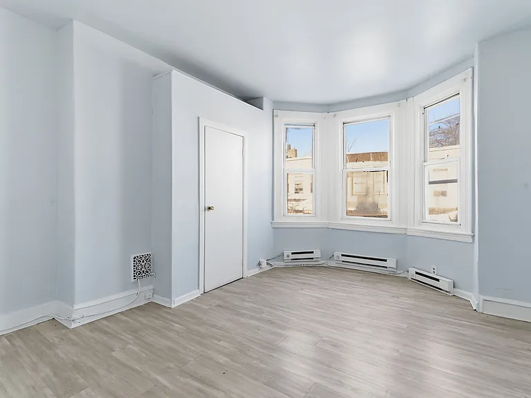 862 E Cornwall St — Photo 20