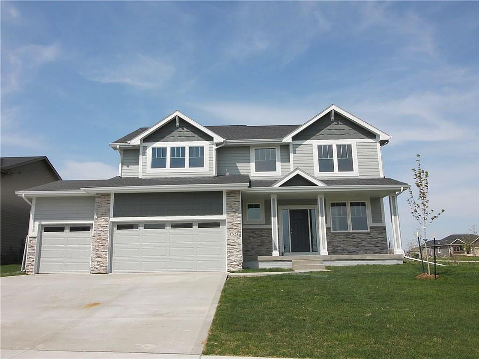 1st image of 1324 NE Cold Harbor Dr
