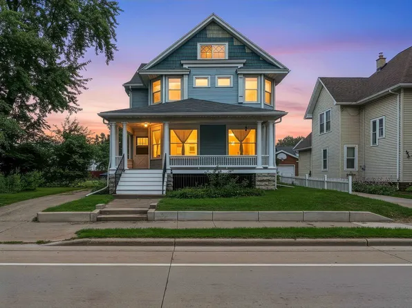 912 Jackson St, Oshkosh, WI 54901