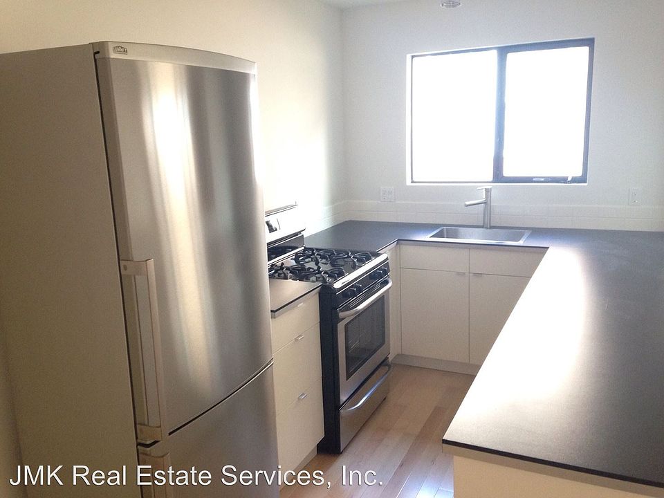 1st image of 410 N Hayworth Ave APT 08