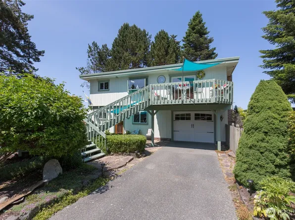 215 Amber Lane, Sequim, WA 98382