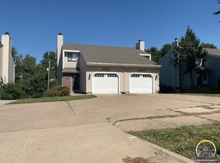 6030/6032 SW 25th St, Topeka, KS 66614