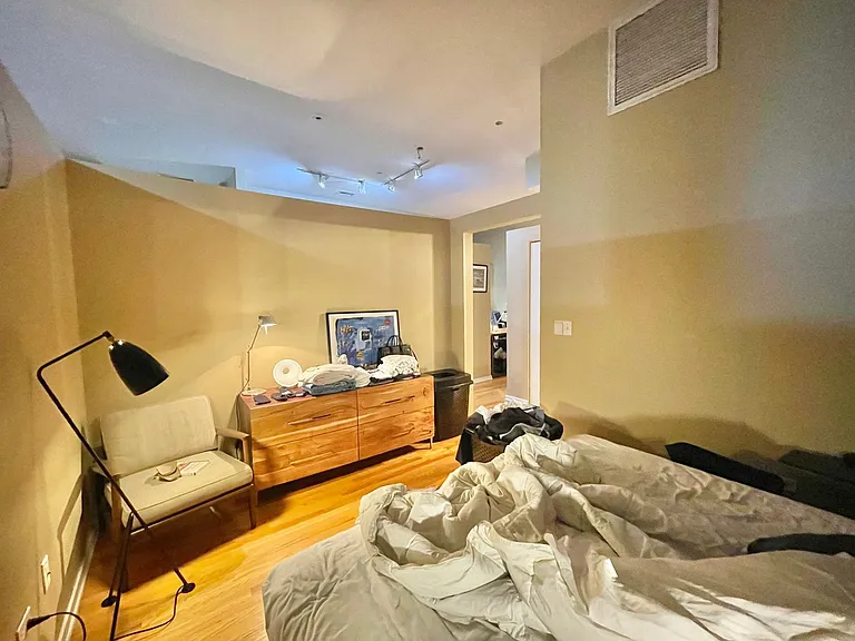 208 W Washington St #506 — Photo 8