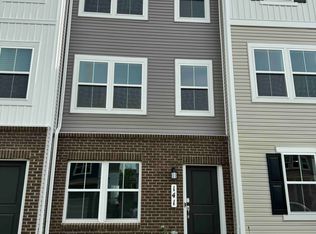 36 Brookfield Mews, Ranson, WV 25438