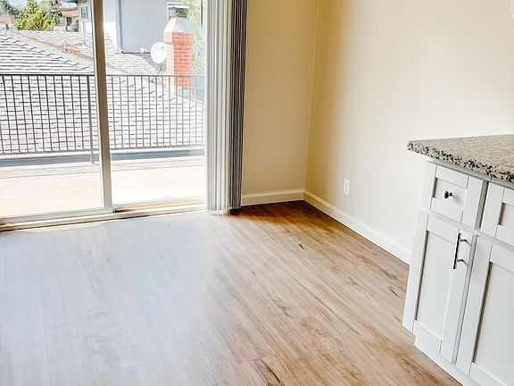 3rd image of 2295 Anna Dr #2
