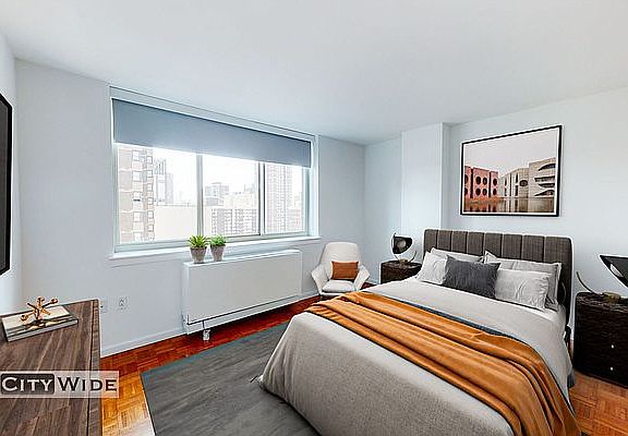 2nd image of 340 E 29th St APT 7i