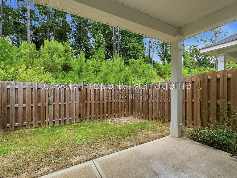 228 Linsmore Ln — Photo 22