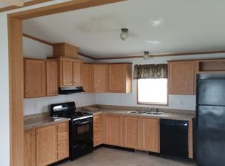 16 Hillside Ln, Weedsport, NY 13166