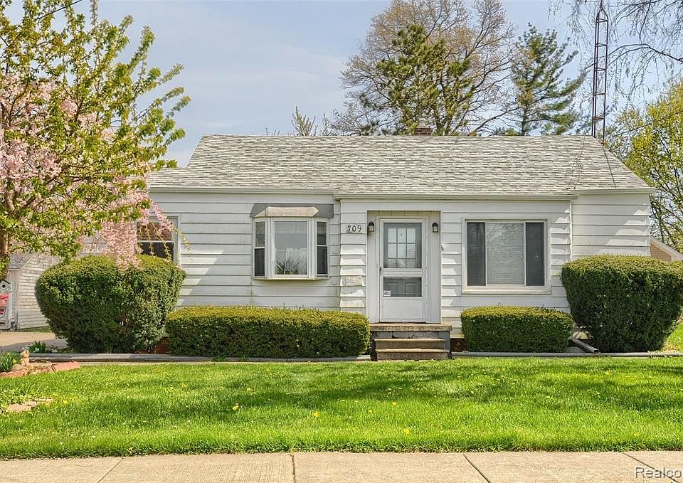 709 E Grand Blanc Rd, Grand Blanc, MI 48439 Zillow