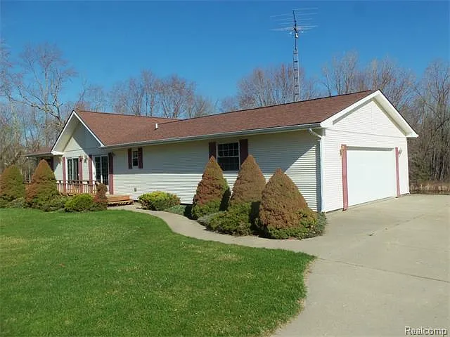 12184 Lovejoy Rd photo 1