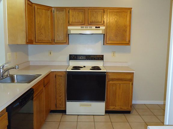 3rd image of 319 Sherando Cir