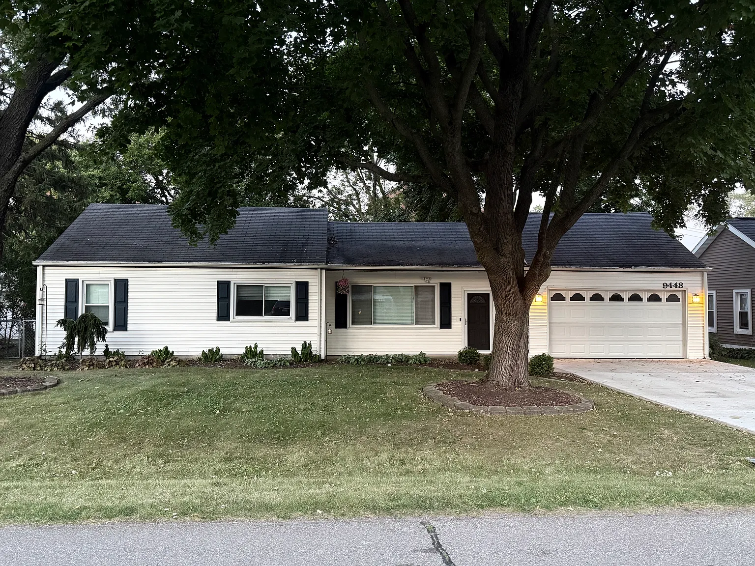 9448 Marlowe Ave — Photo 2