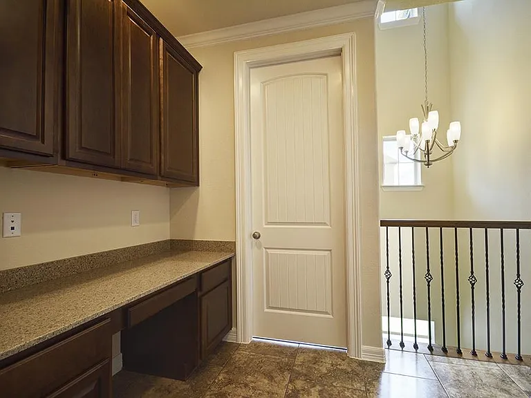 Dartmoor Terrace Dr — Photo 15