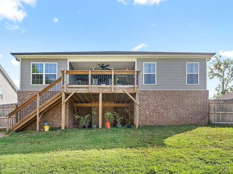 1055 Barnhill Rd — Photo 29