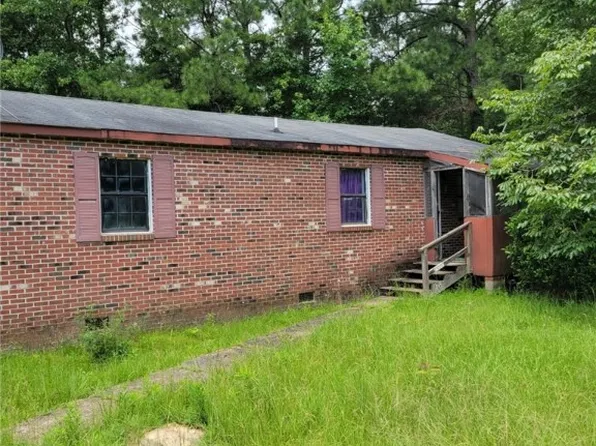 1611 Tysonville Loop, Shorter, AL 36075