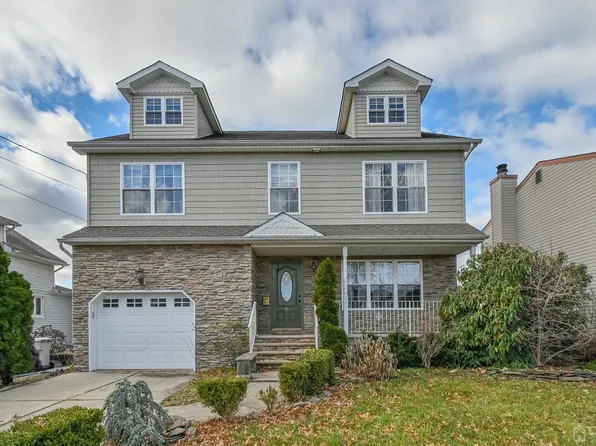 31 4th Ave, Port Reading, NJ 07064