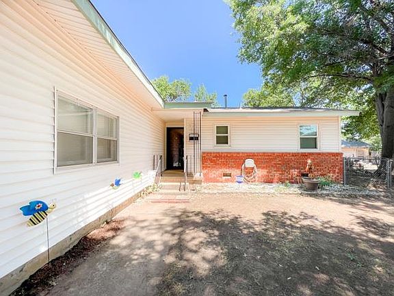 2nd image of 1813 Potomac Dr